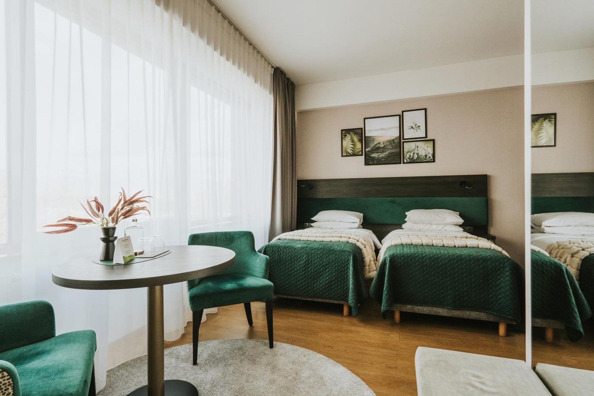 Green Hotel Inowroclaw Esterno foto